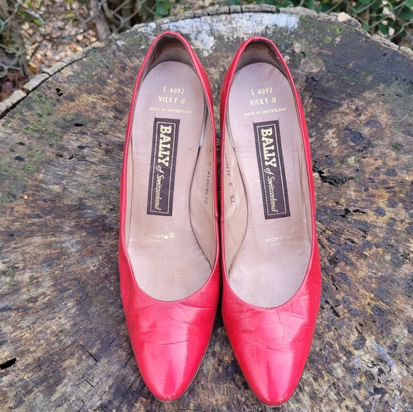 Bally Of Switzerland VICKY Red Leather Pumps Size 7.5 - Picture 1 of 10
